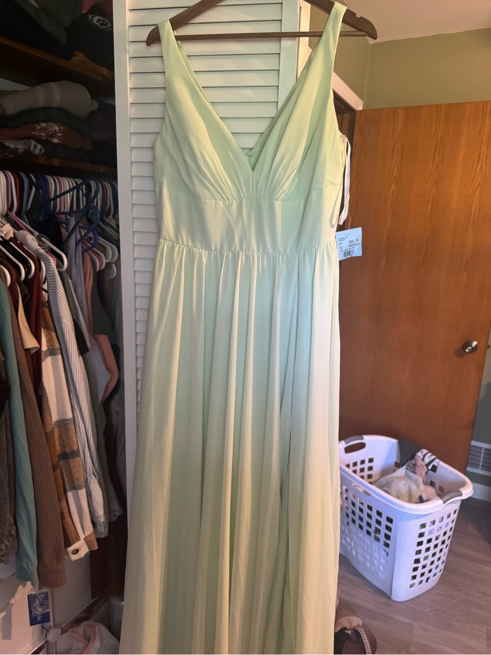 David's Bridal Pistachio V-Neck Chiffon Bridesmaid Dress
